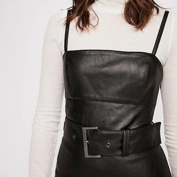 Free People Pleated Vegan Leather Boho Mini Buckle Moto Biker Black Dress Size 0 - Picture 2 of 13